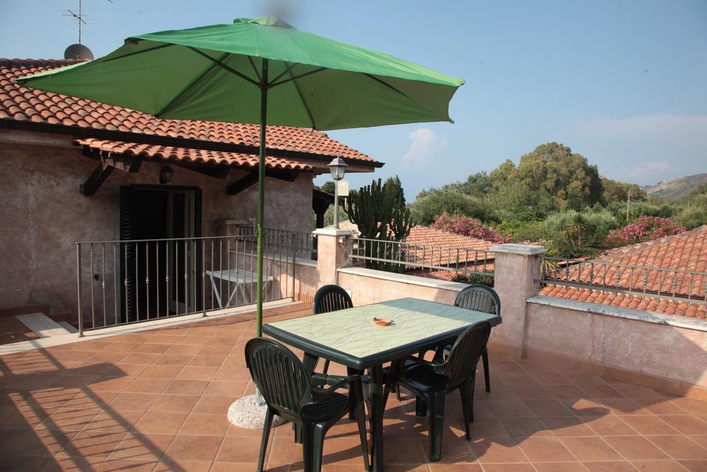 אפרטהוטל פרגליה Residenza La Vigna מראה חיצוני תמונה