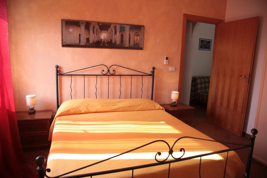 אפרטהוטל פרגליה Residenza La Vigna מראה חיצוני תמונה